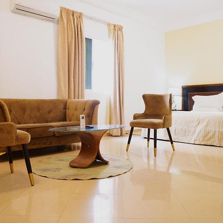 Le Feto Hotel ดาการ์ ภายนอก รูปภาพ