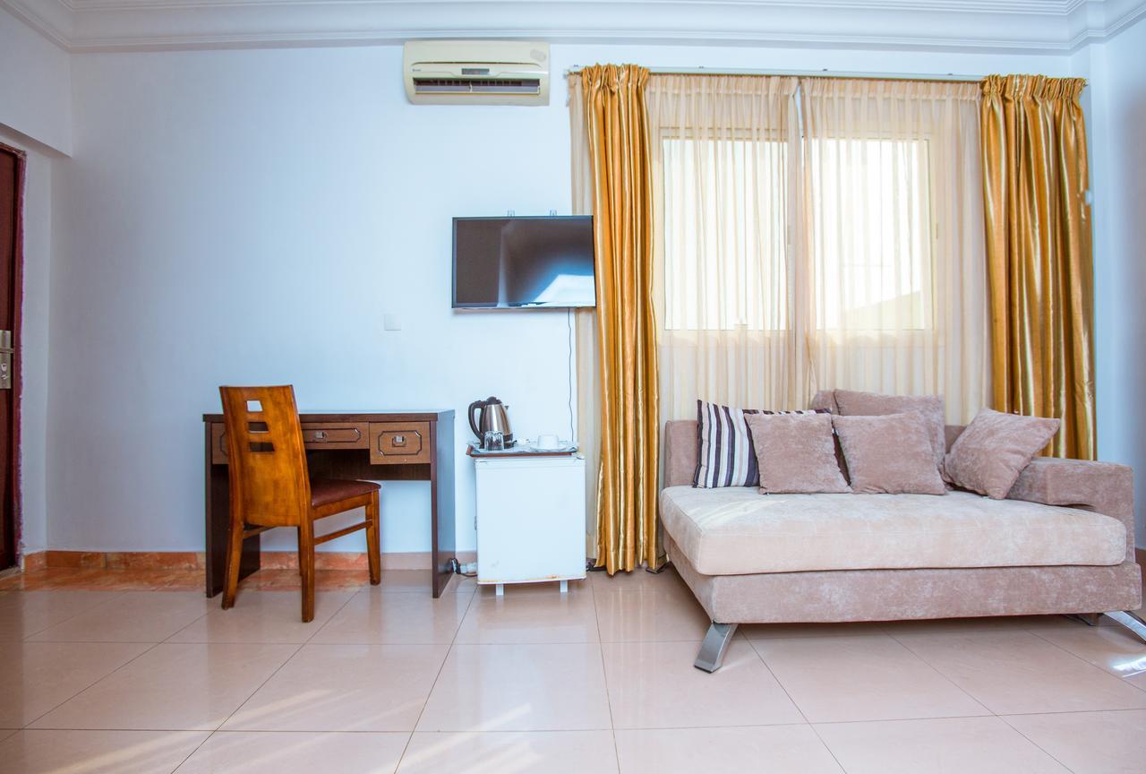 Le Feto Hotel ดาการ์ ภายนอก รูปภาพ